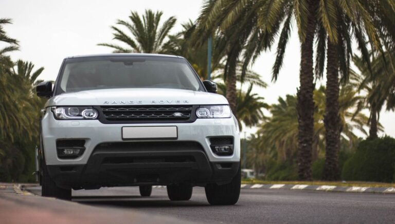 Czym jest wynajem długoterminowy Land Rovera?